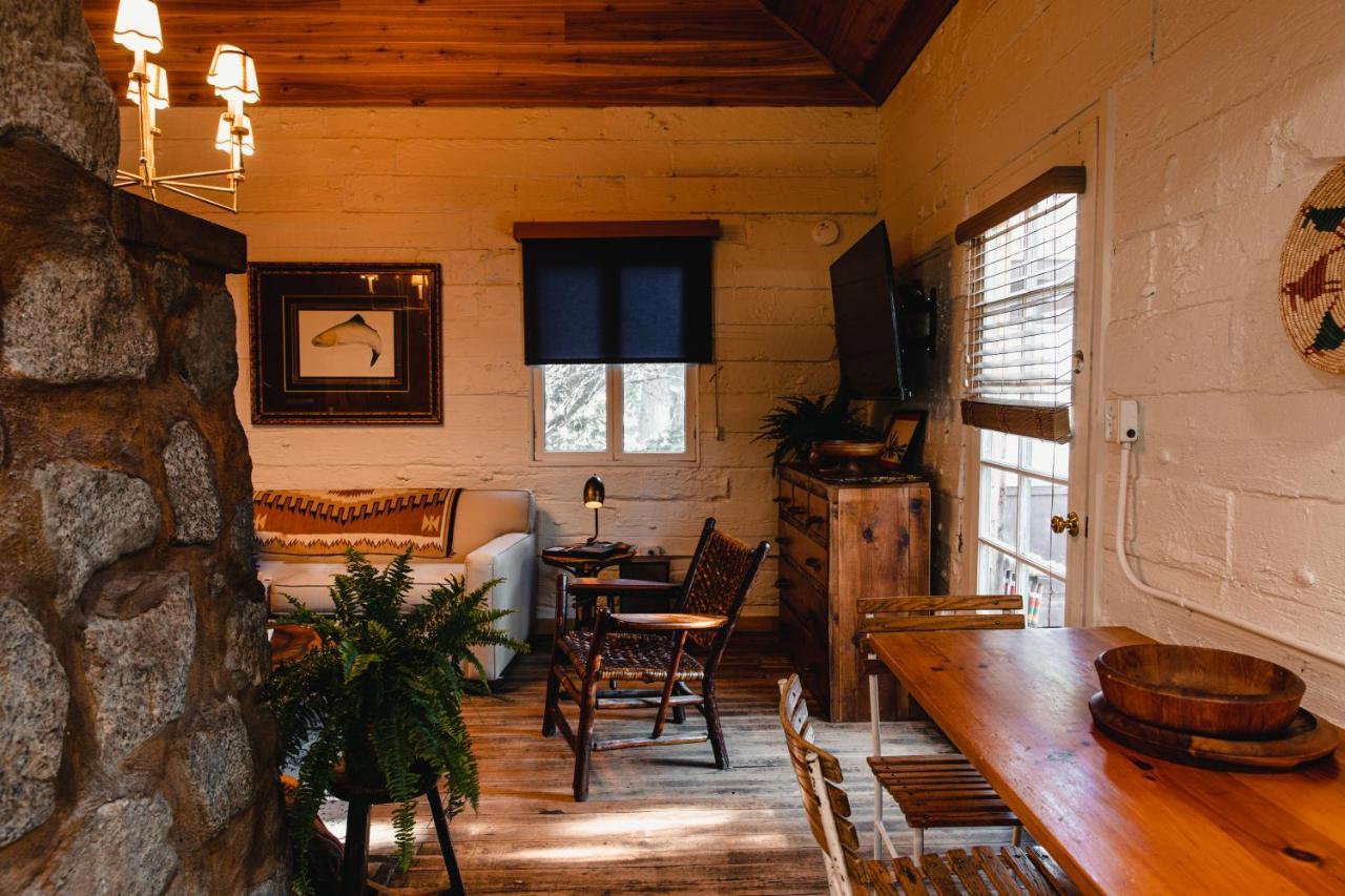 The Fireside Inn آيديلوايل المظهر الخارجي الصورة
