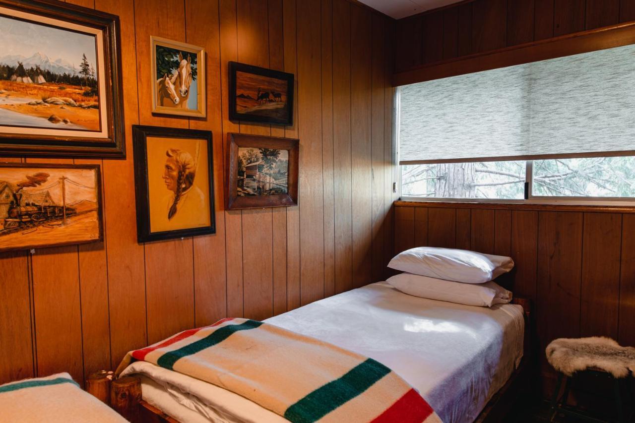 The Fireside Inn آيديلوايل المظهر الخارجي الصورة
